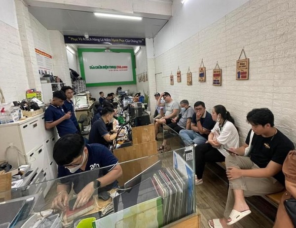 Cửa hàng sửa điện thoại gần đây