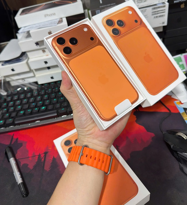 iphone 17 pro max màu vàng