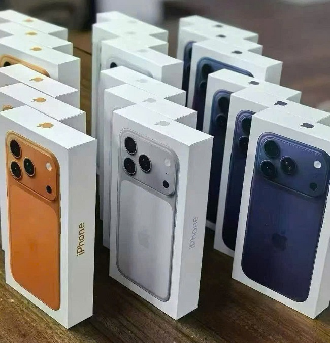 iPhone 17 pro max màu xanh